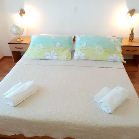 Apartment By The Sea - Donja, Rab - 17201 *
