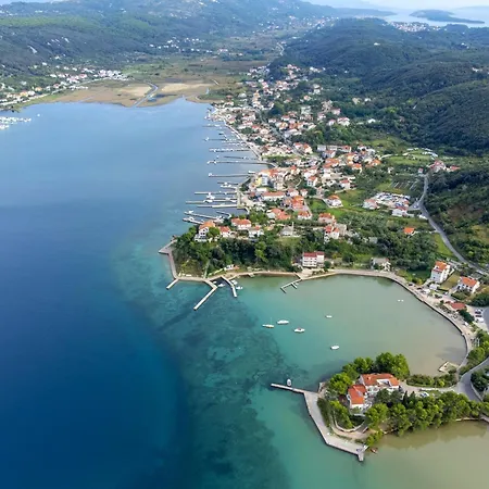 Διαμέρισμα By The Sea - Donja, Rab - 17201 Supetarska Draga